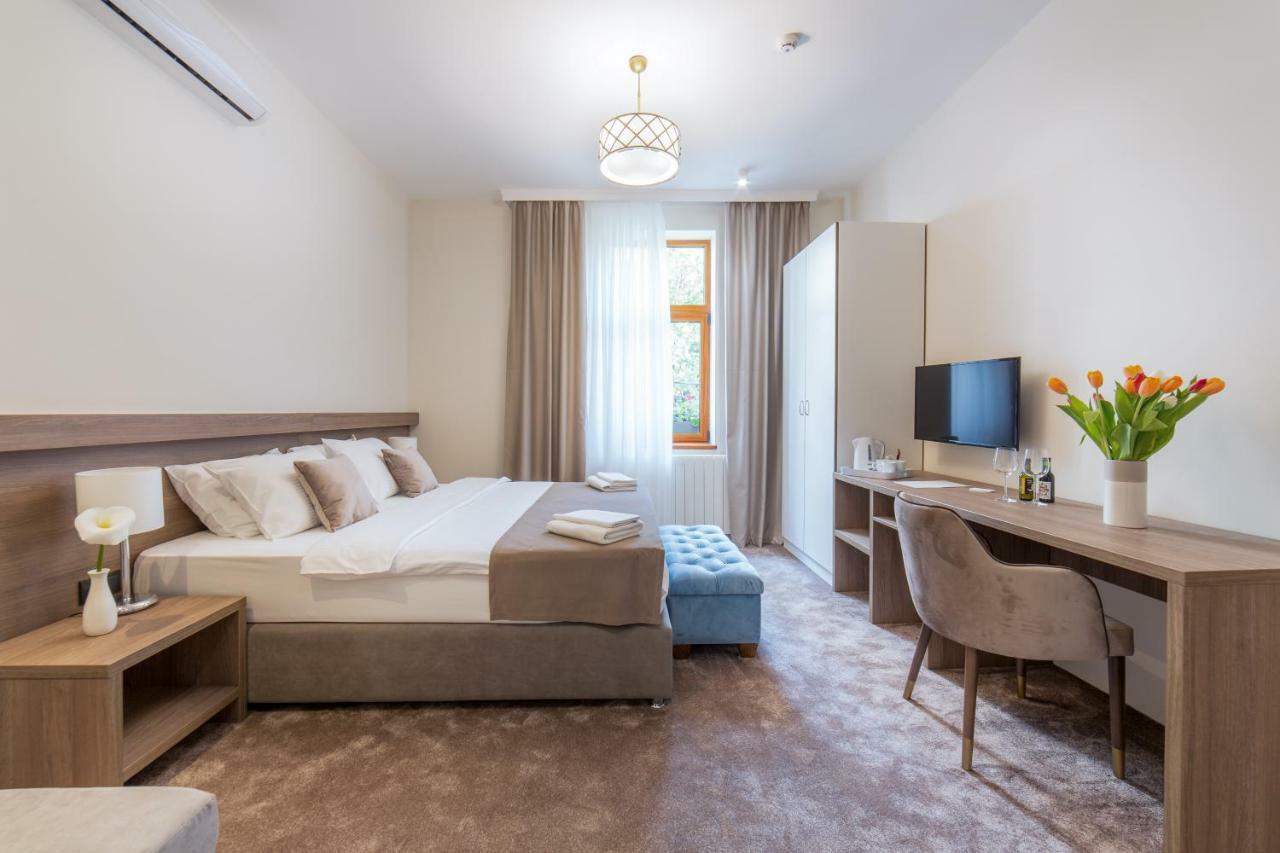 M House Belgrade Bed And Breakfast Exterior foto