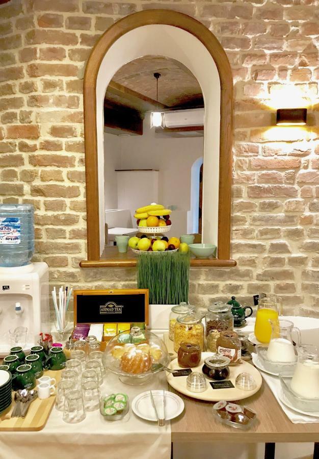 M House Belgrade Bed And Breakfast Exterior foto